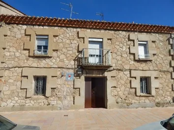 Chalet adosado en venta en calle Candelas