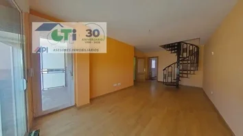 Piso En Venta En Calle Del Río Gállego