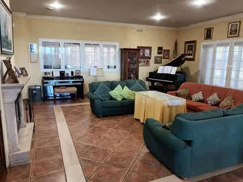 Casa O Chalet Independiente En Venta En Calle Pinsapo, 46