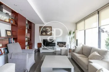 Casa o chalet independiente en venta en La Miranda – Ciutat Diagonal