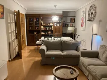 Piso En Venta En Calle Medinaceli