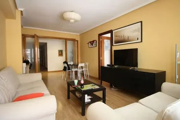 Piso en venta en paseo María Agustín