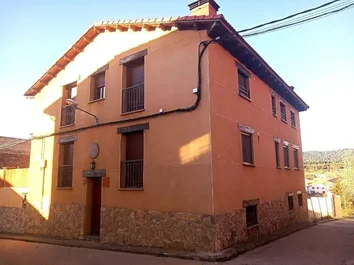 Casa De Pueblo En Venta En Guadalaviar