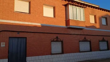 Casa O Chalet Independiente En Venta En Calle José Antonio, 6