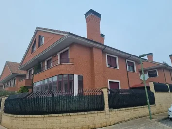 Casa O Chalet Independiente En Venta En Calle Francia