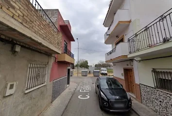 Chalet Adosado En Venta En Calle Sinceridad