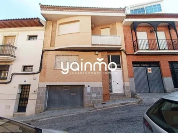 Chalet Pareado En Venta En Calle Arrastradero