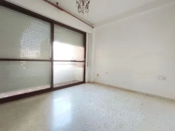 Piso En Venta En Calle Mairena, 67