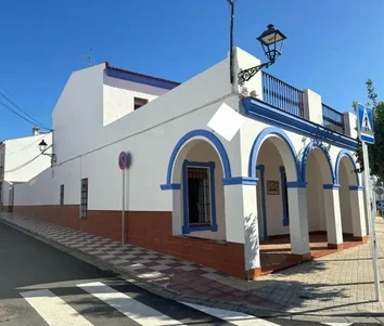 Casa De Pueblo En Venta En Calle Hinojos, 4 Sn