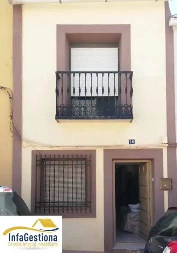 Casa O Chalet Independiente En Venta En Calle Castilla La Mancha, 18