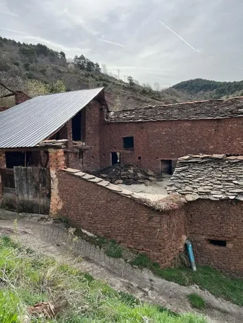 Casa De Pueblo En Venta En Calle Unic Guils Del Canto, 68