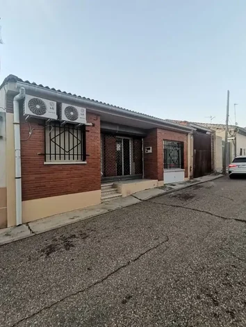 Chalet Adosado En Venta En Nuevo