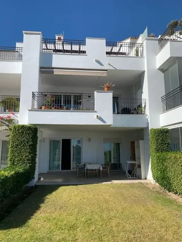 Piso En Venta En Urbanizacion La Floresta De La Mairena, 4 Faseibloquebajo