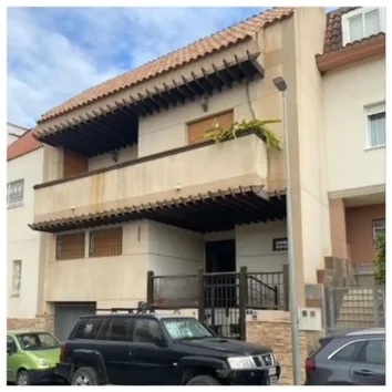 Chalet Adosado En Venta En Calle María Del Pilar Muñoz González, 4