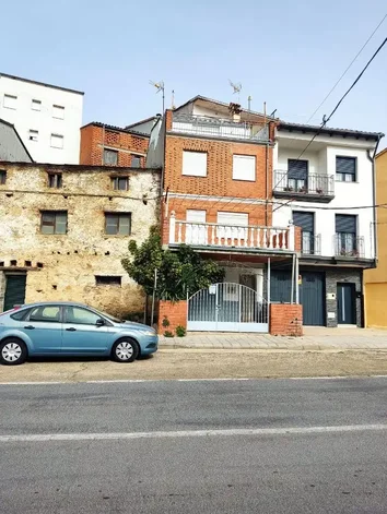 Chalet Adosado En Venta En Avenida De España, 58