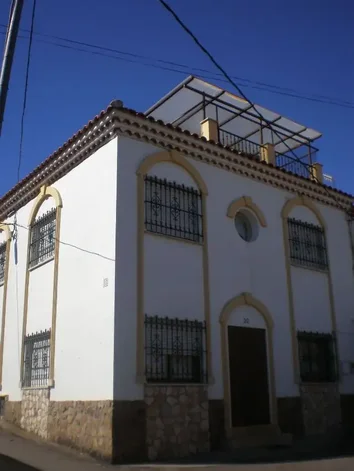 Casa De Pueblo En Venta En Calle Salas Pombo, 32