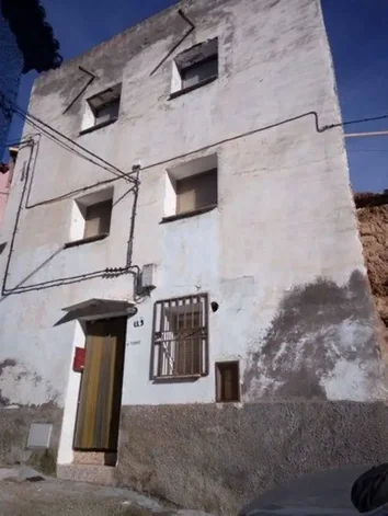 Casa De Pueblo En Venta En Calle Ll, 5