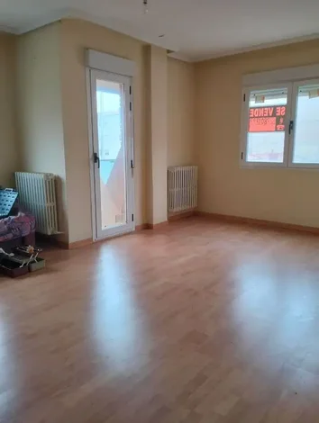 Piso En Venta En Calle Santiago, 5