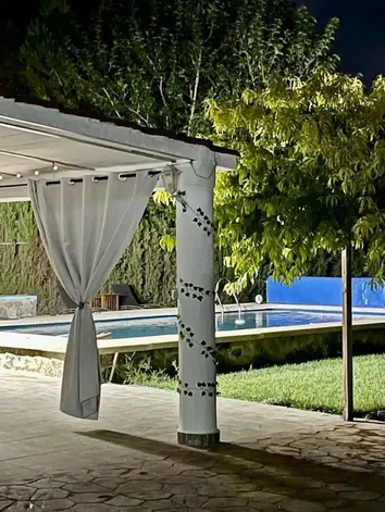 Casa O Chalet Independiente En Venta En Urbanización Prados, 72