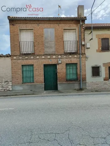 Casa De Pueblo En Venta En Samboal