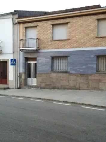 Chalet Pareado En Venta En Plaza Constitución, 8