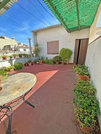 Chalet Adosado En Venta En Sant Pere Nord