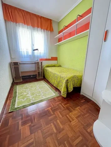 Piso En Venta En Calle Esteban Sáez Alvarado, 25