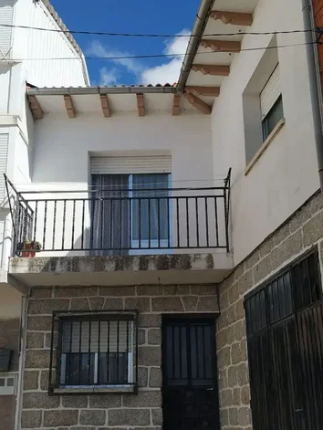 Casa De Pueblo En Venta En Calle Músico, 8