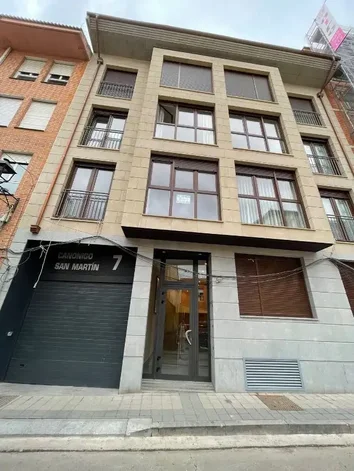 Piso En Venta En Calle Canónigo San Martín