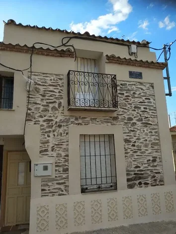 Chalet pareado en venta en avenida de la constitución, 14