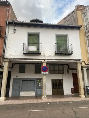 Casa De Pueblo En Venta En Plaza Del Lino, 3