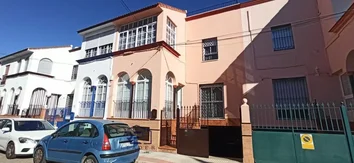 Chalet Pareado En Venta En Calle Gran Capitán