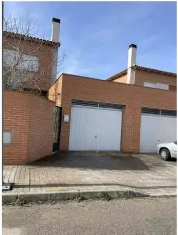 Casa O Chalet En Venta En Erustes