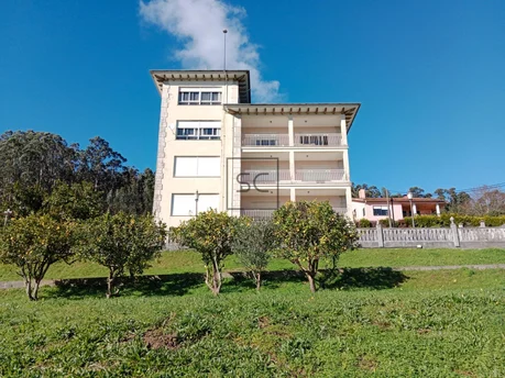 Vivienda con Finca en Breamo-Pontedeume