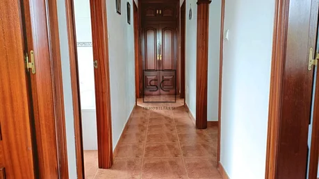 Luminosa casa con 9 habitaciones en O Feal-Xuvia, Narón