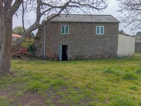 Casa de piedra con finca rústica en Serantes, Ferrol.