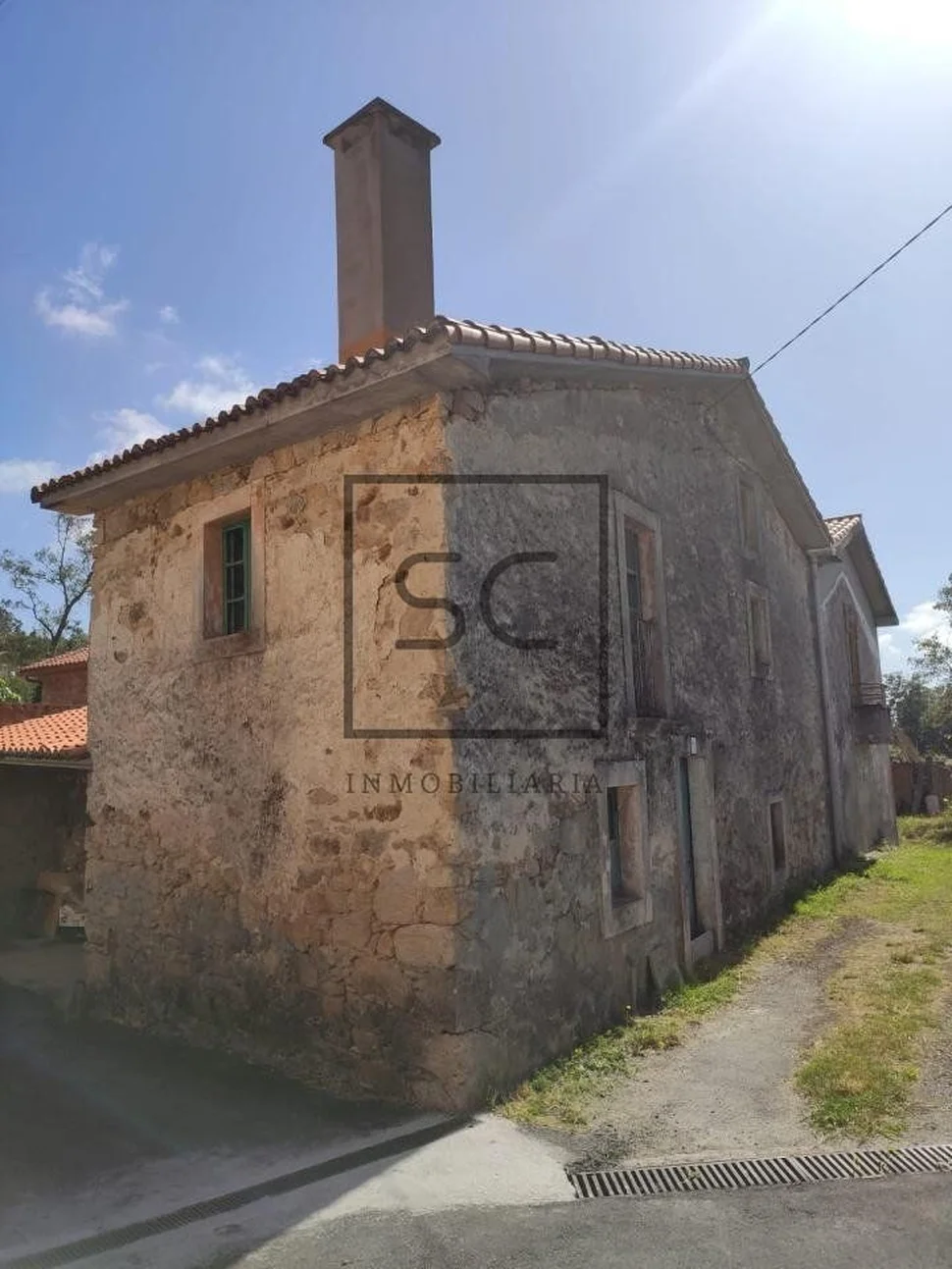 Se vende casa en la mourela, neda