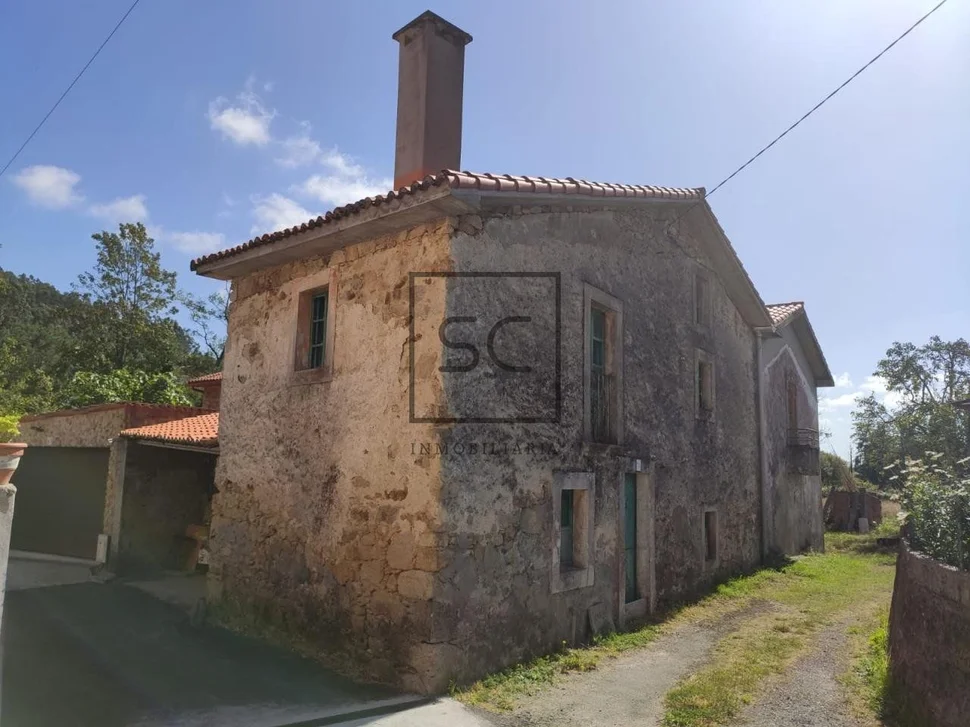 Se vende casa en la mourela, neda