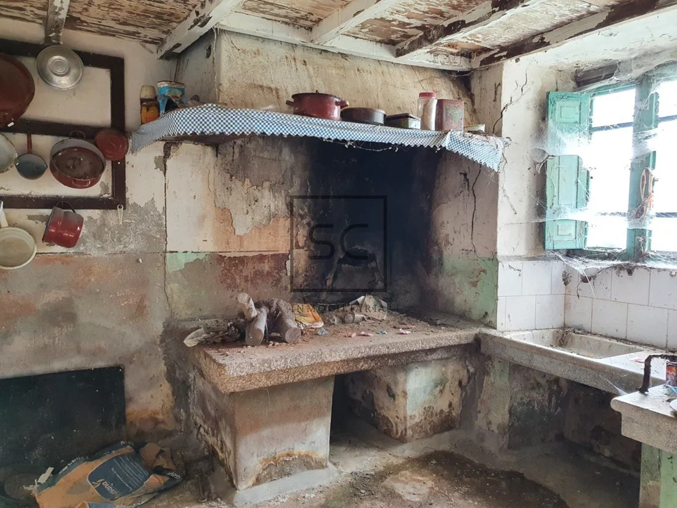 Se vende casa en la mourela, neda