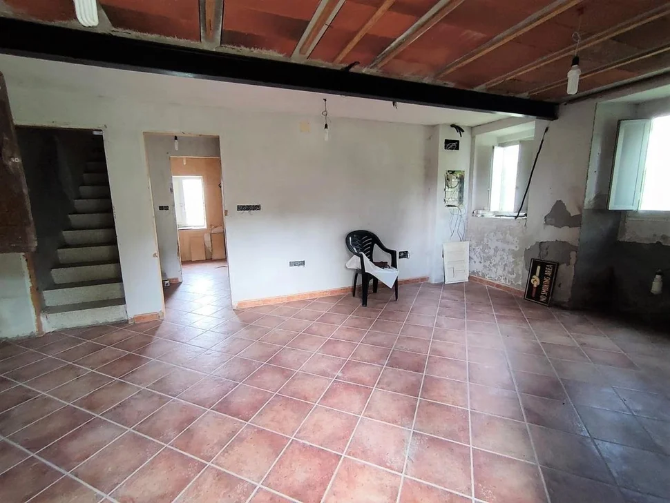 Casa de piedra para rehabilitar en narahío, san sadurniño