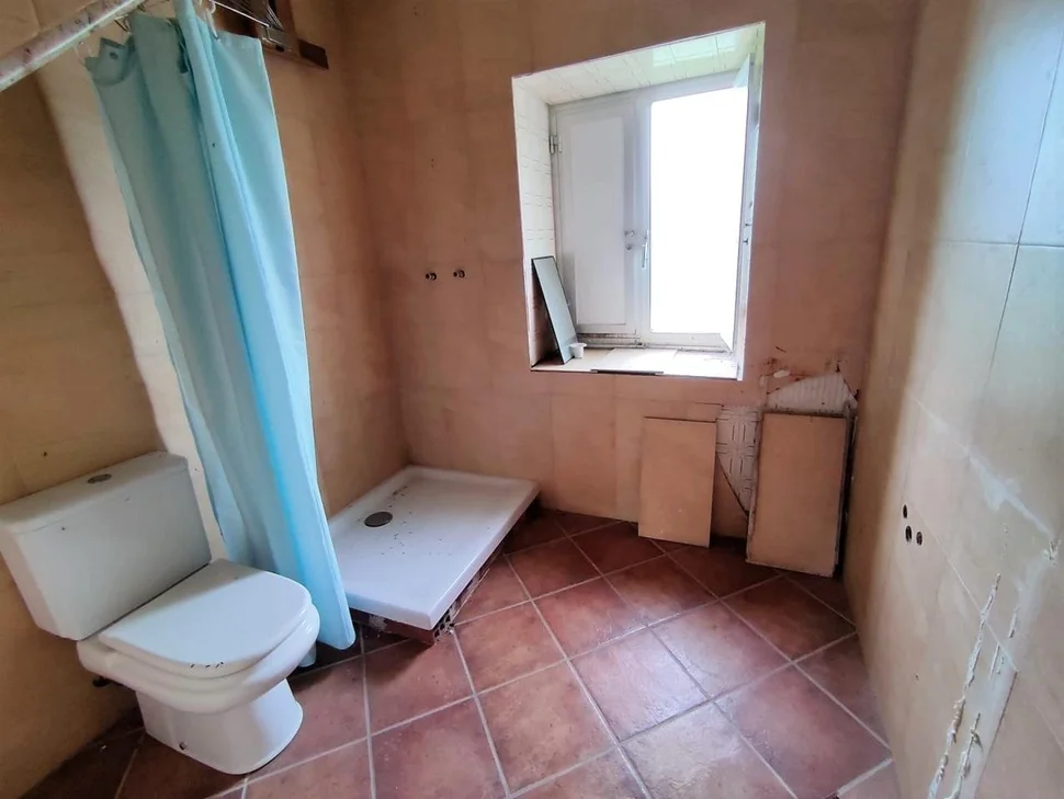 Casa de piedra para rehabilitar en narahío, san sadurniño