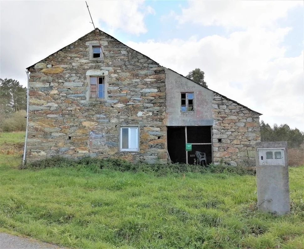 Casa de piedra para rehabilitar en narahío, san sadurniño