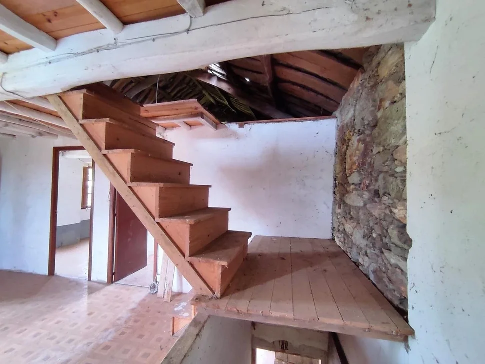 Casa de piedra para rehabilitar en narahío, san sadurniño