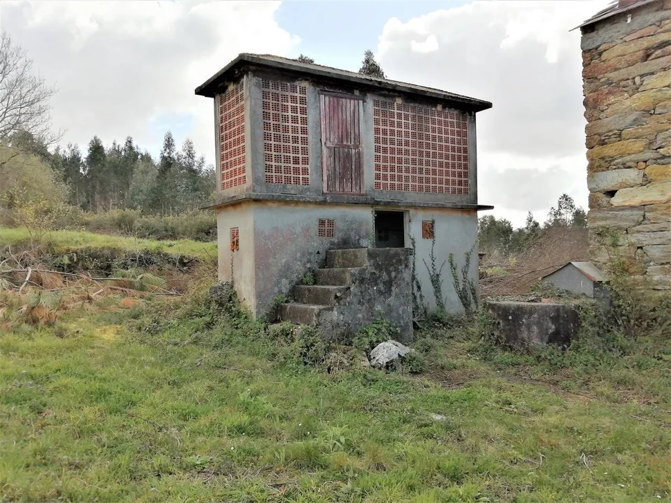 Casa de piedra para rehabilitar en narahío, san sadurniño
