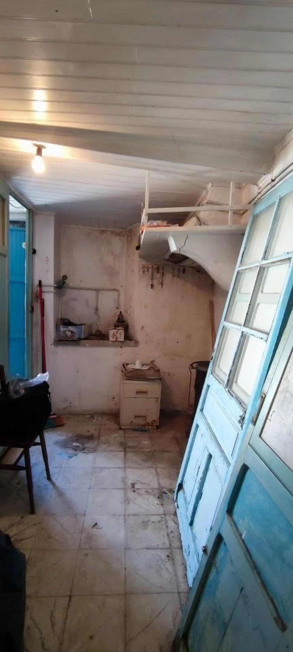 Se vende casa pareada para reformar en neda, neda