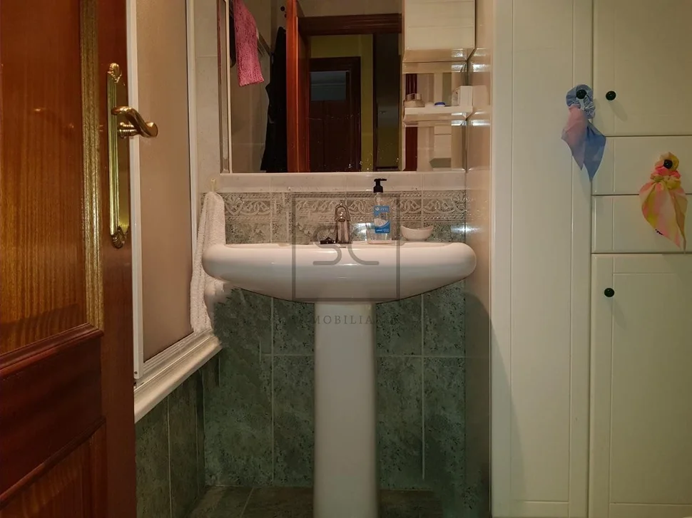 Piso amueblado en freixeiro, narón