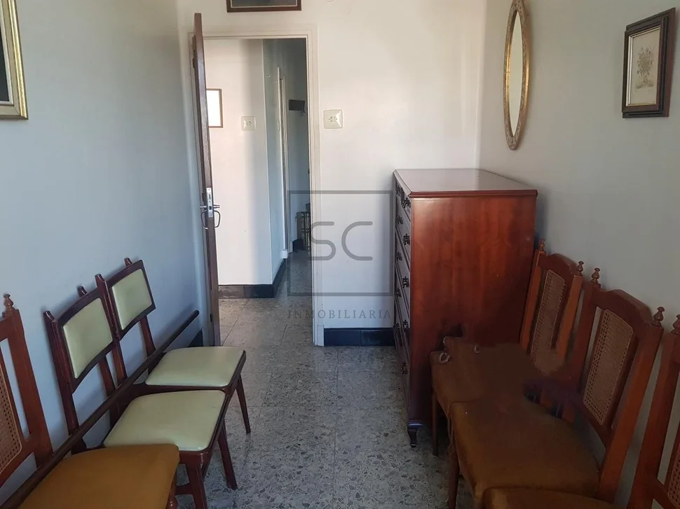 Dos pisos por el precio de uno en santa marina, ferrol