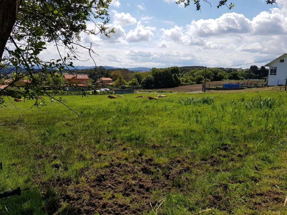 Se vende finca rústica en meirás, valdoviño