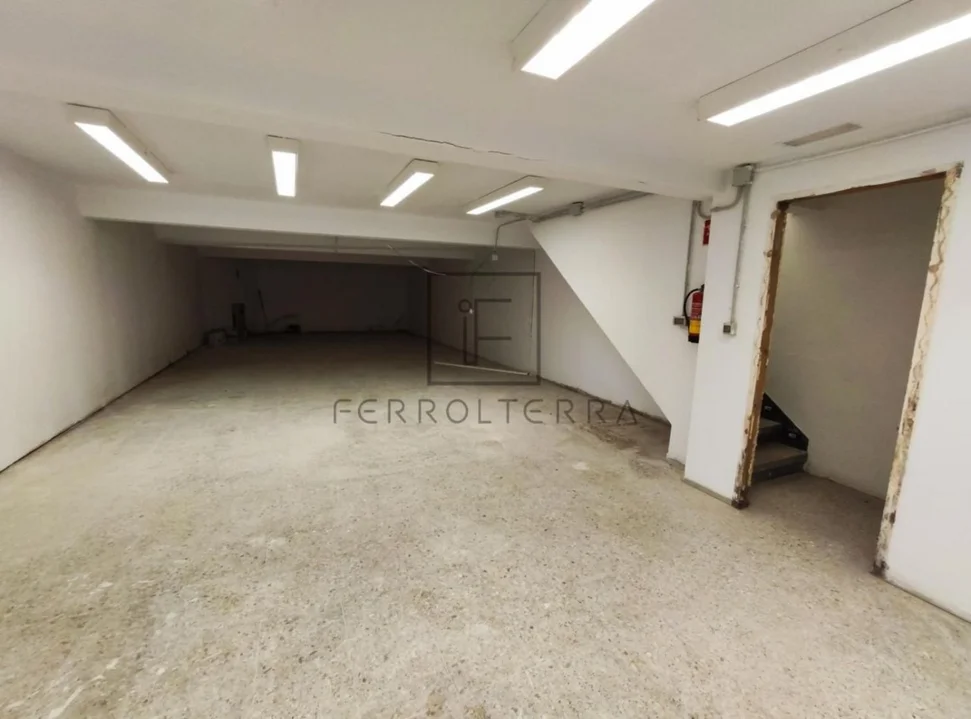 Se Alquila Local Comercial en el Centro, Ferrol