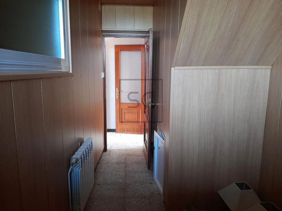 Casa de piedra con finca en franza, murgados